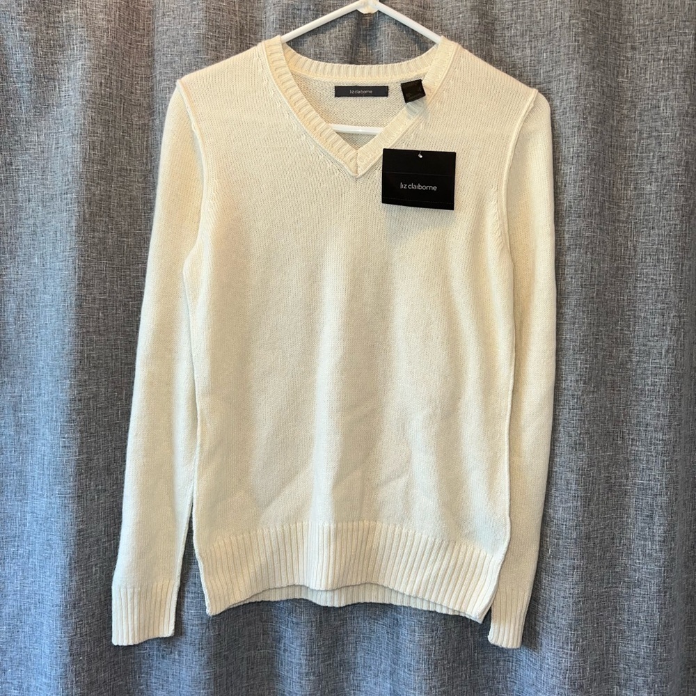❤️women's Liz Claiborne Sweater NWT small